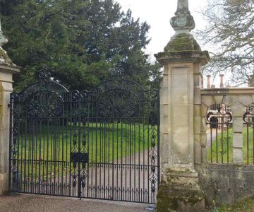 Longstowe Hall Gate 4