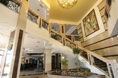 Staircase Hotel Helena Resort 4